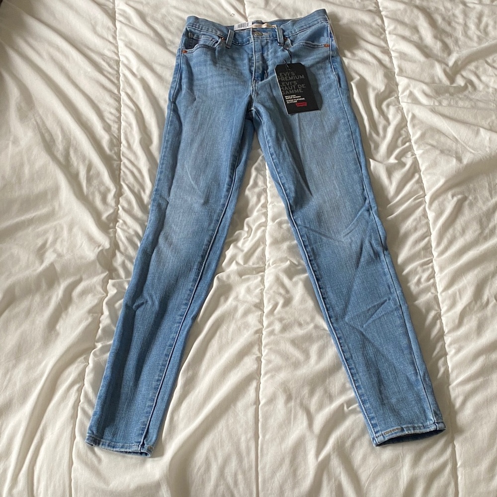 Levi's Premium Light Blue Skinny Jeans - Picture 4 of 5